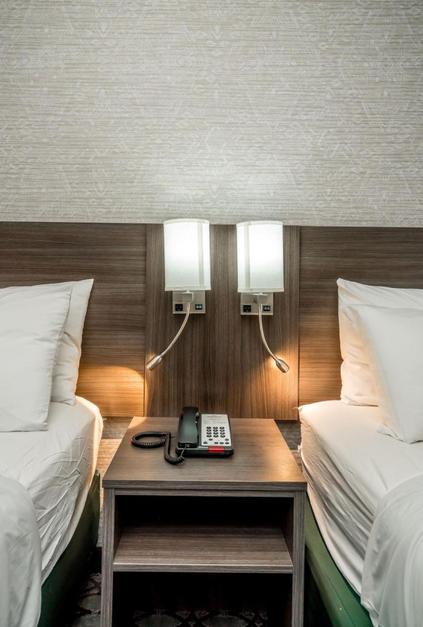 Letap Hotel Near Airtrain Jfk Airport Ню Йорк Екстериор снимка