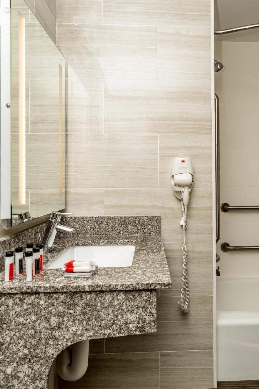 Letap Hotel Near Airtrain Jfk Airport Ню Йорк Екстериор снимка